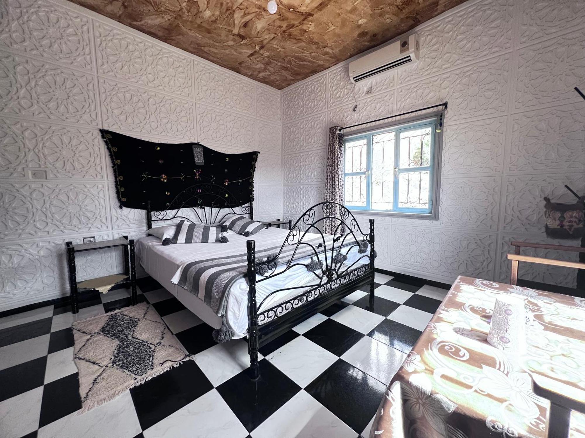 La Maison Traditionnelle Hotel Et Guesthouse Tafraout Ngoại thất bức ảnh