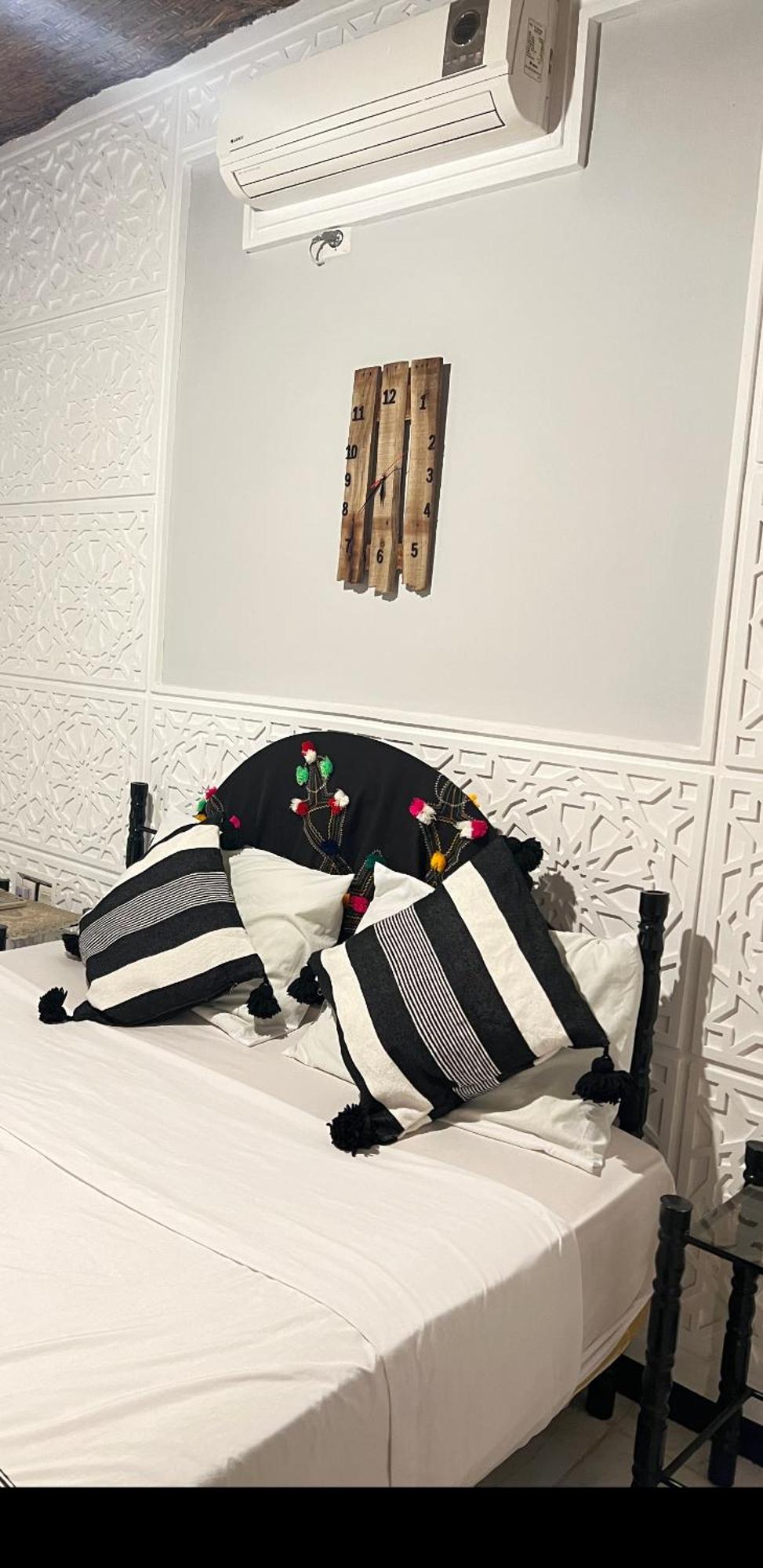 La Maison Traditionnelle Hotel Et Guesthouse Tafraout Ngoại thất bức ảnh