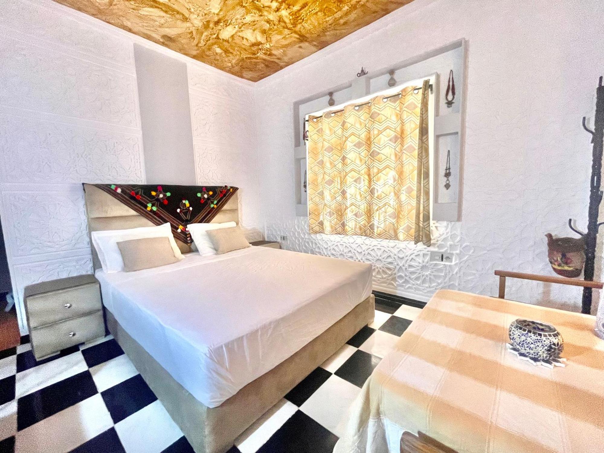 La Maison Traditionnelle Hotel Et Guesthouse Tafraout Ngoại thất bức ảnh